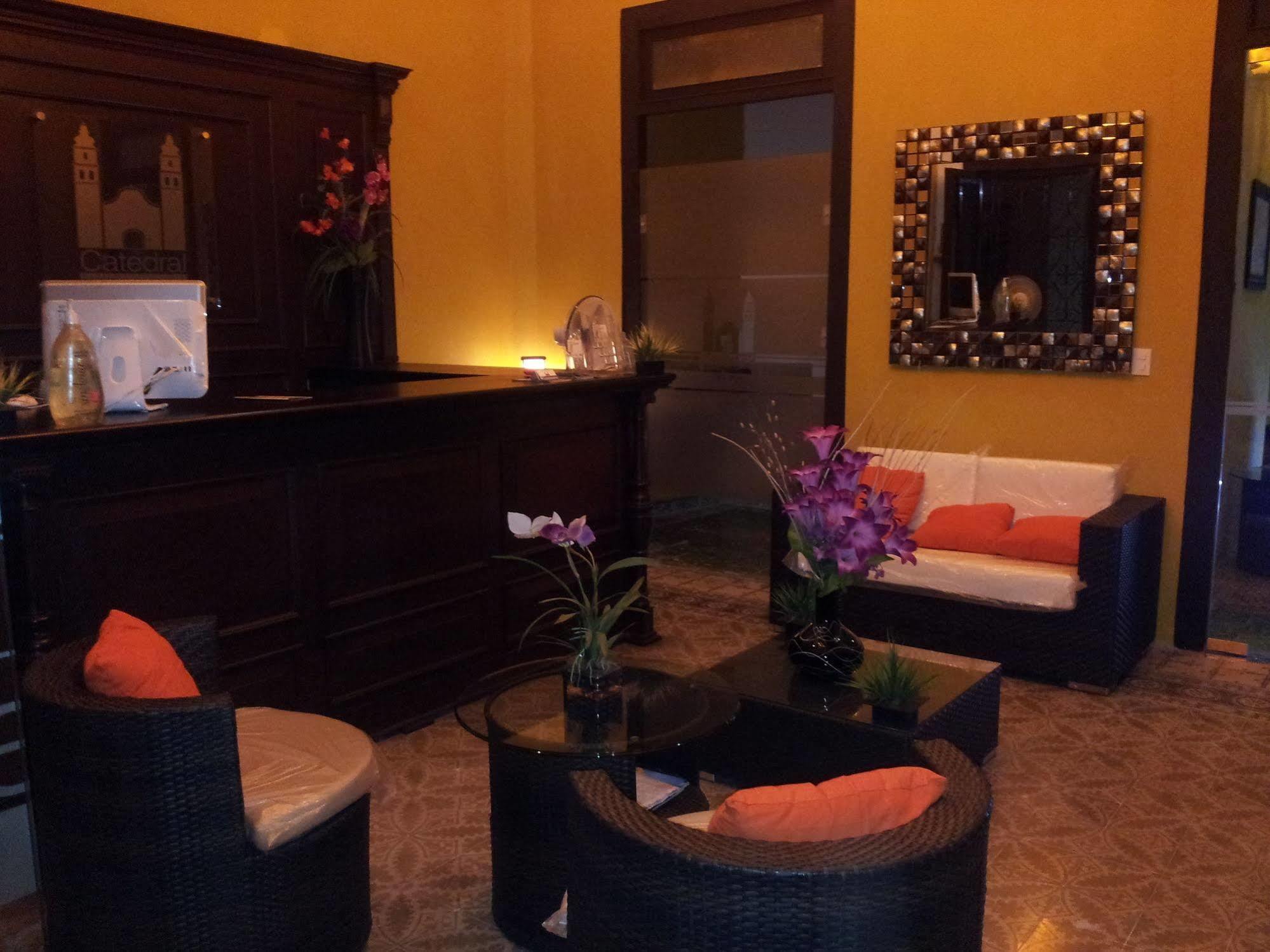 Hotel Catedral Campeche Bagian luar foto
