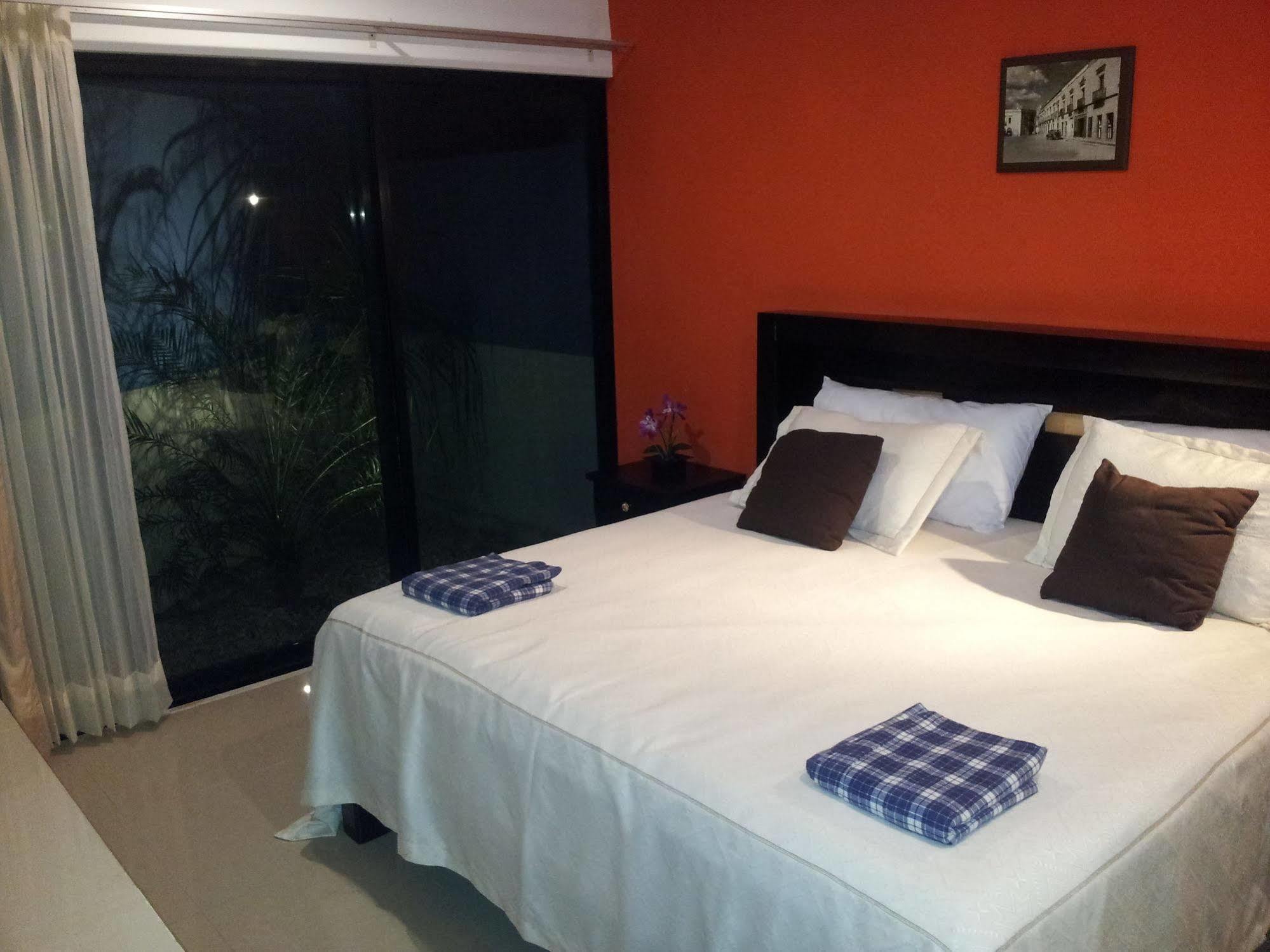 Hotel Catedral Campeche Bagian luar foto