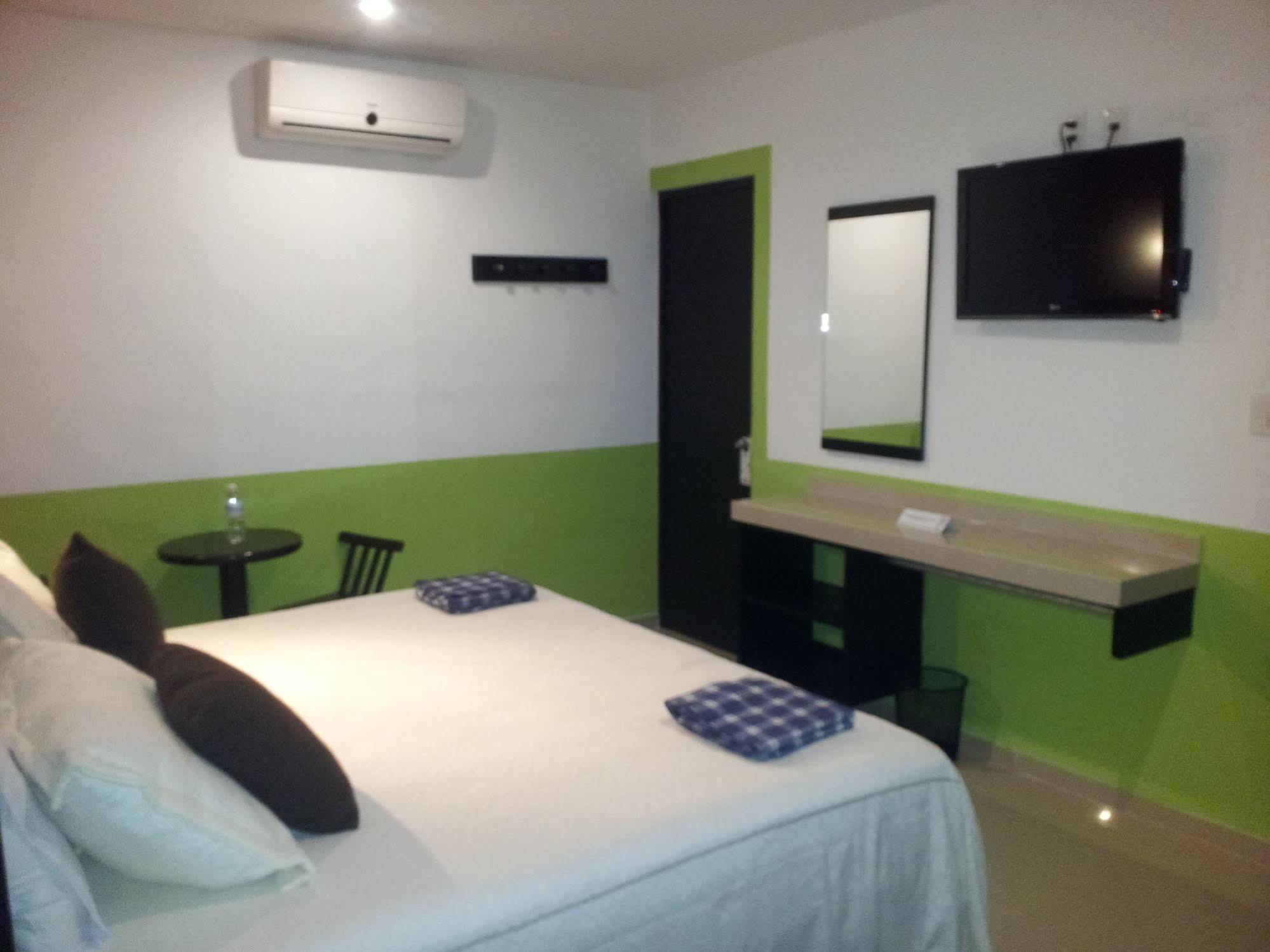 Hotel Catedral Campeche Bagian luar foto