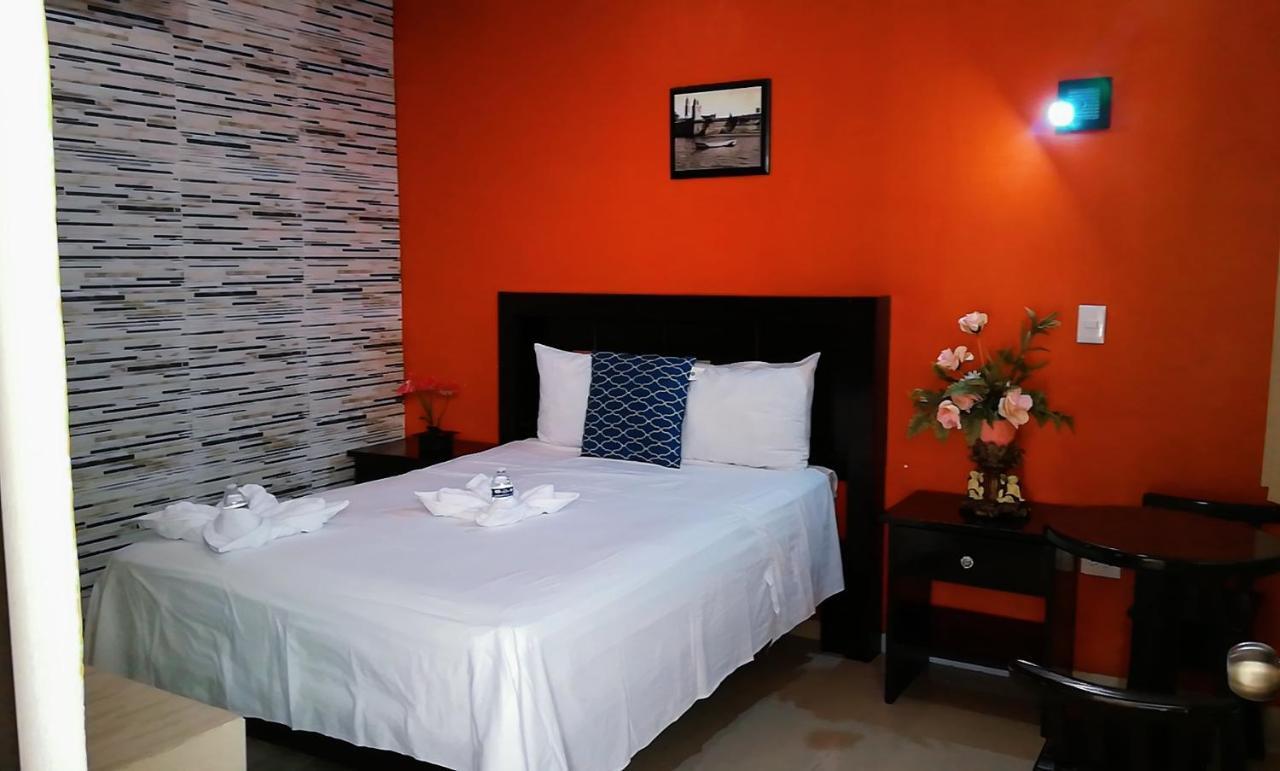 Hotel Catedral Campeche Bagian luar foto
